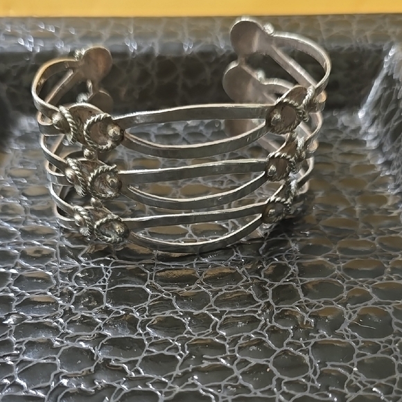 925 Sterling Silver Antique Taxco  3-Row AdjusElegant Silver Cuff Bracelet - Picture 1 of 6